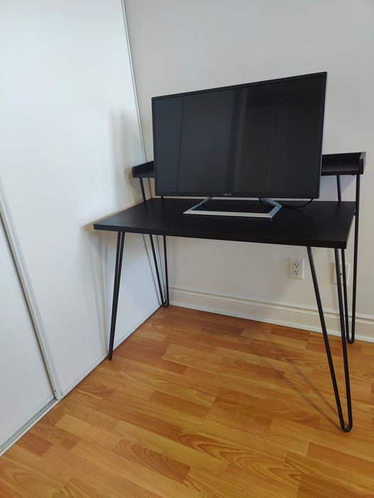 Modern Condo Computer Table